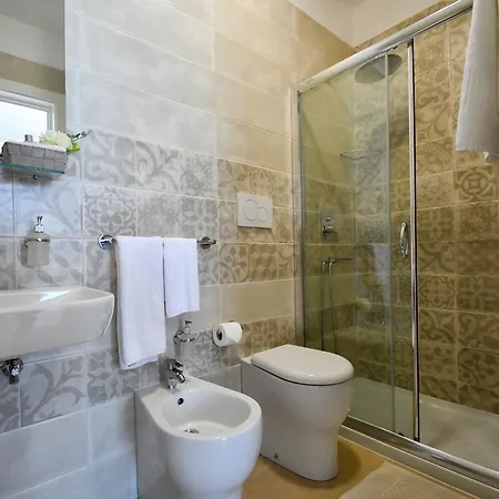 Lungomare Alojamento de Acomodação e Pequeno-almoço Otranto