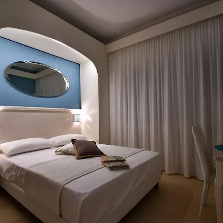 Alojamento de Acomodação e Pequeno-almoço Lungomare Otranto