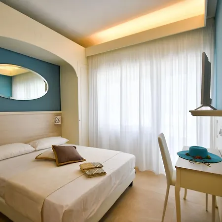 Alojamento de Acomodação e Pequeno-almoço Lungomare 4*